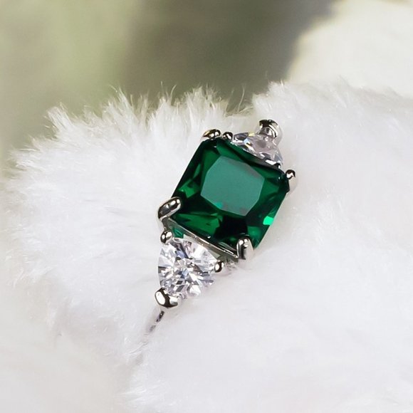 💝 Dainty Square Gemstone Zircon Princess Cut Green Rings for Women, EVGG1240 - Picture 1 of 8